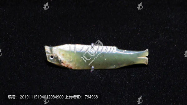 商代玉魚