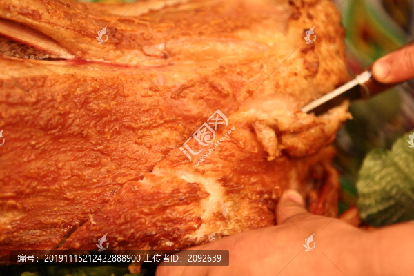 新疆烤全羊-匯圖網(wǎng) www.fosd68.com 新疆烤全羊