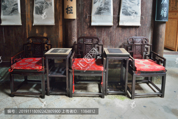 安徽宏村明清家具