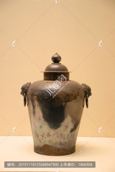 雙獸銜環(huán)耳銀罐