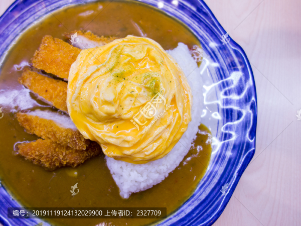 咖喱火山滑蛋豬扒飯