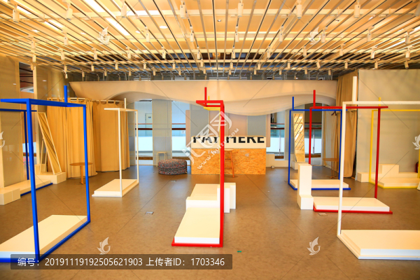 時尚家居設(shè)計店