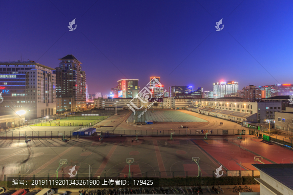 北京大學(xué)五四運(yùn)動(dòng)場(chǎng)體育場(chǎng)夜景