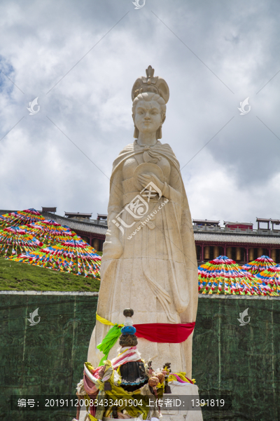 青海日月山景區(qū)文成公主像