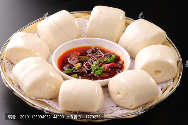 饅頭沾醬