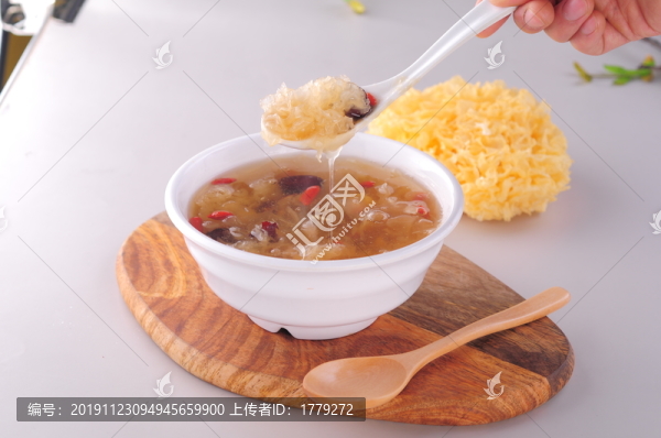 紅棗銀耳湯