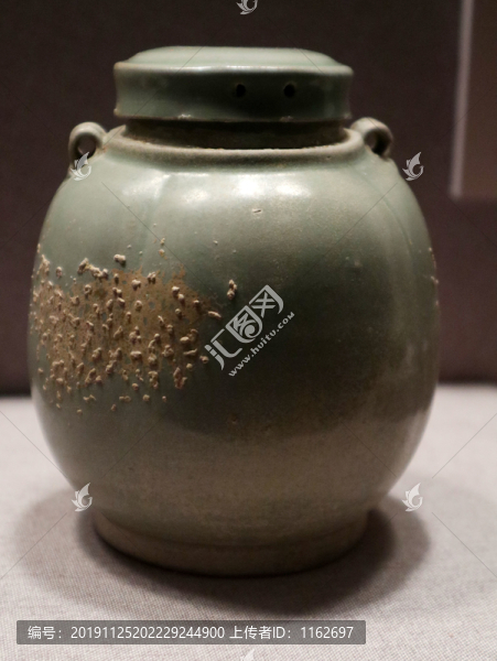 越窯瓜棱執(zhí)壺