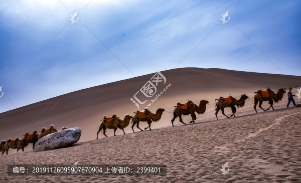 敦煌鳴沙山領(lǐng)駝?wù)? title=
