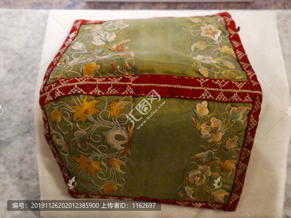 古代護(hù)膝