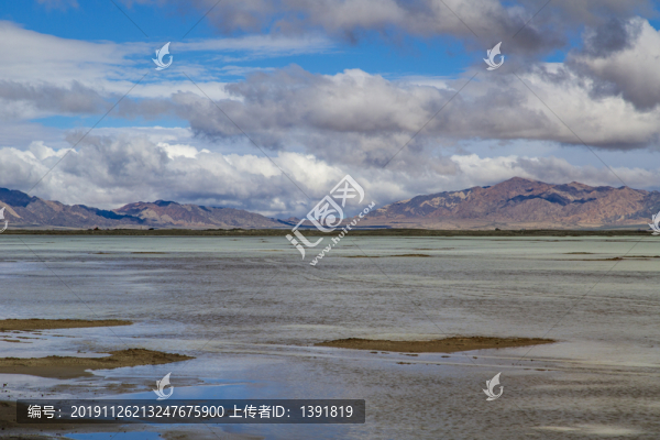 青海大柴達(dá)木湖