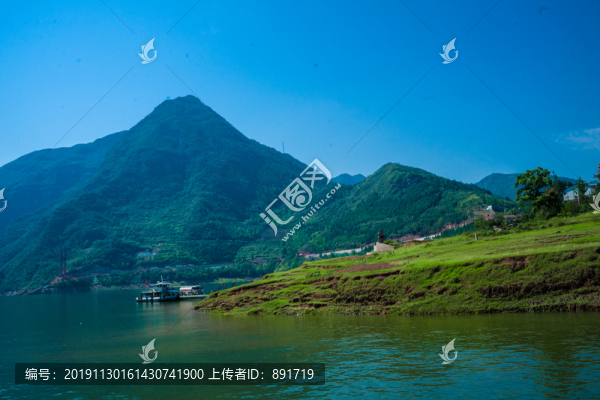 青山