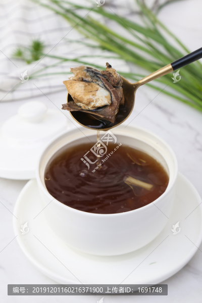 烏雞菌湯