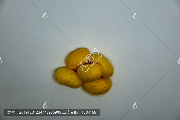 彩色蠶繭