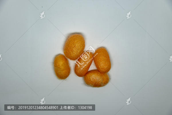 彩色蠶繭