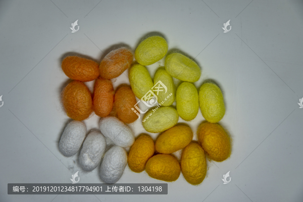 彩色蠶繭