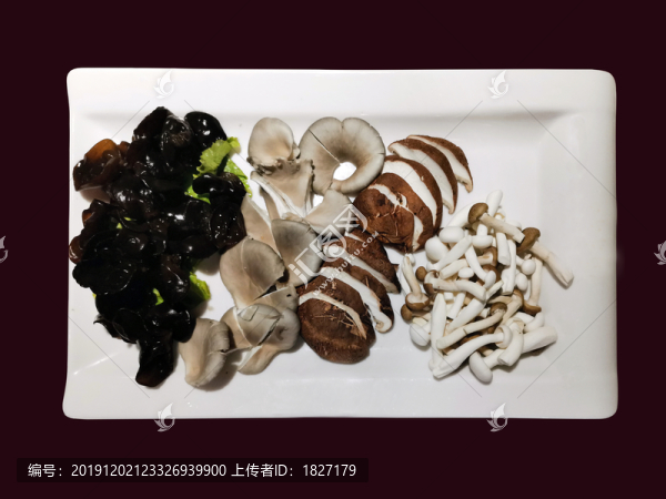 涮火鍋的菌類