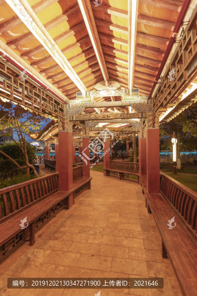 蒙自南湖公園廊亭