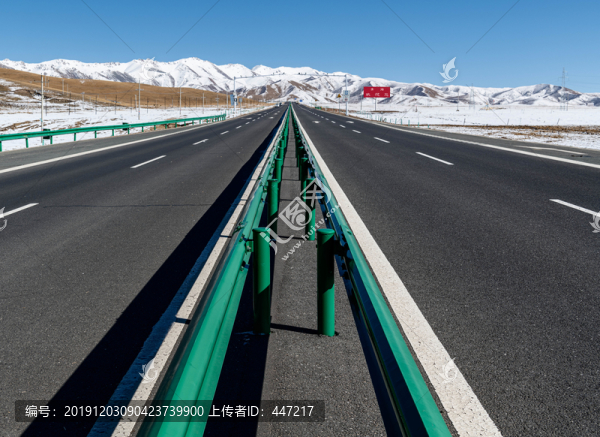 青海祁連山雪山公路