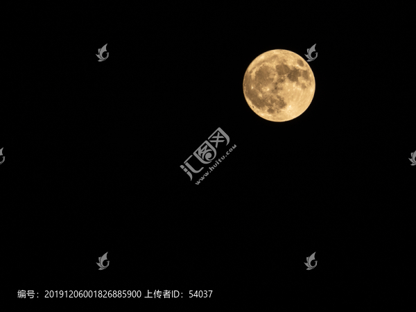 黑夜里的月球