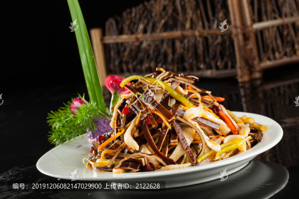 豆干拌目魚柳