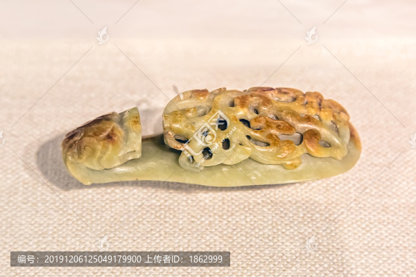 明玉琵琶龍鉤
