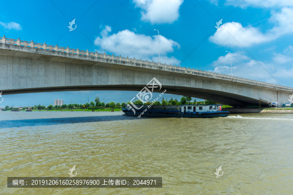 運河大橋