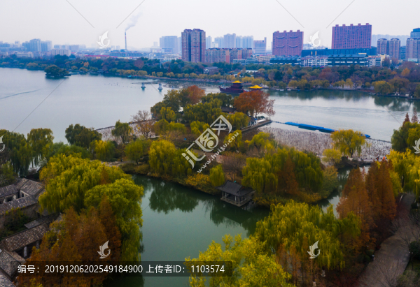 航拍濟(jì)南大明湖20191130