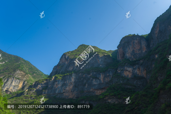 青山