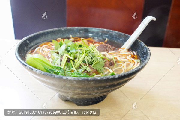 牛肉拉面