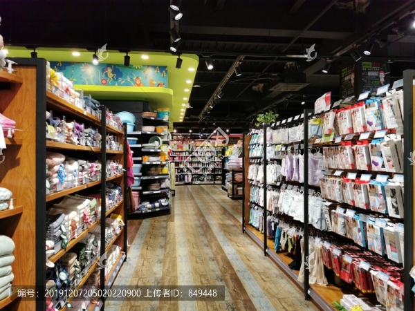 超市內(nèi)景陳設(shè)展架