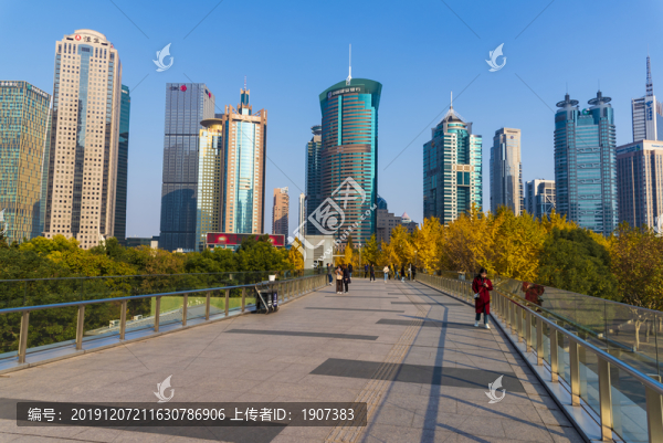 陸家嘴天橋
