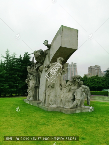 抗戰(zhàn)雕塑