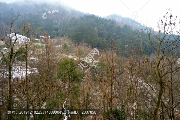 深山小村