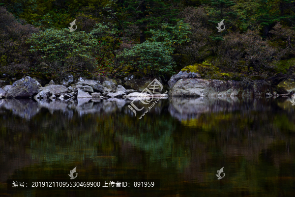 螺髻山高原湖泊森林風(fēng)光