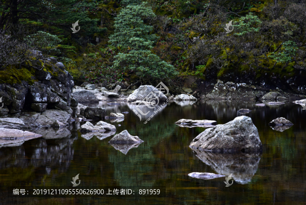 螺髻山高原湖泊森林風(fēng)光