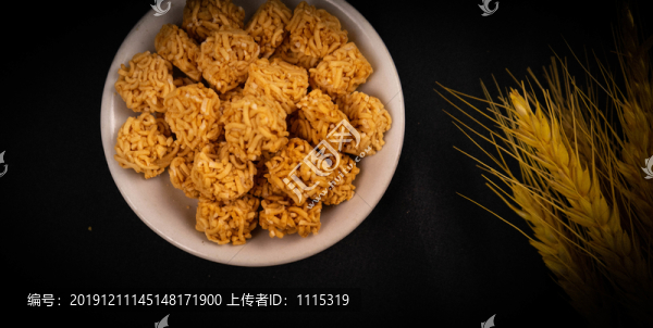 拉面丸子