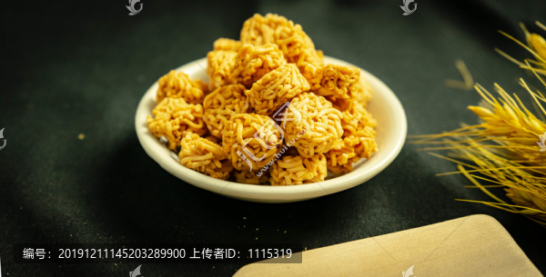 拉面丸子