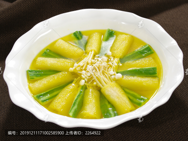 黃湯竹笙釀金針菇