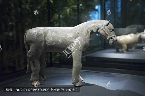 青瓷馬