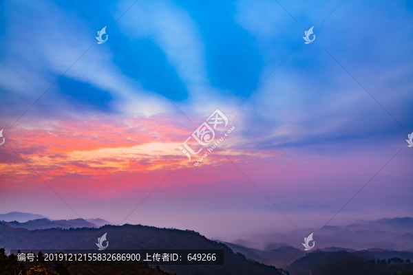 彩霞