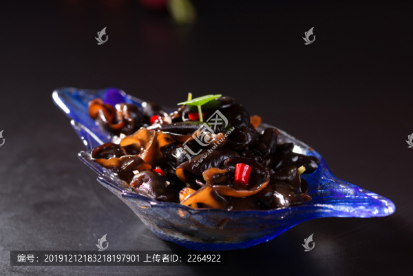 撈汁木耳