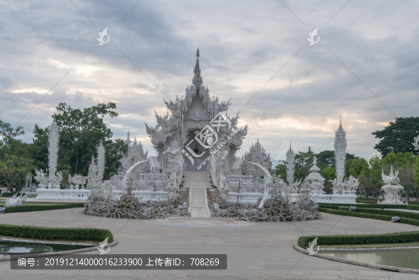 泰國(guó)清萊白廟黃昏風(fēng)景