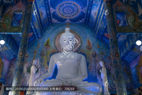 泰國清萊著名景點(diǎn)藍(lán)廟巨大佛像
