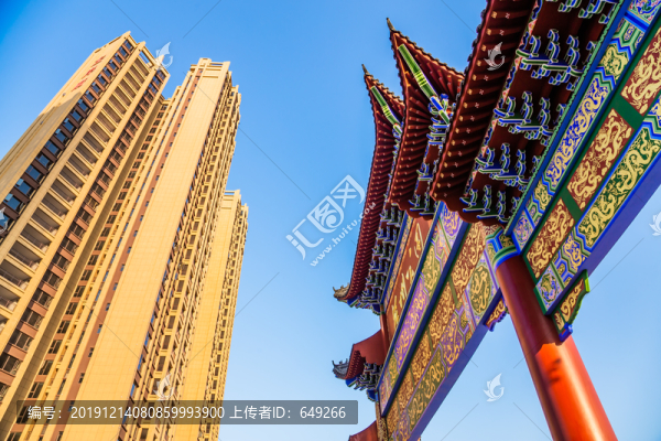高樓與牌坊