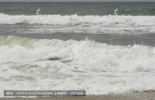 奔騰的海水