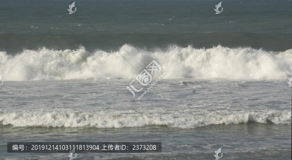 奔騰的海水