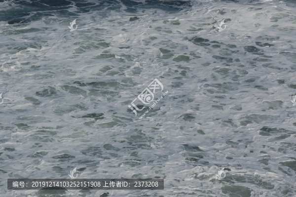 奔騰的海水