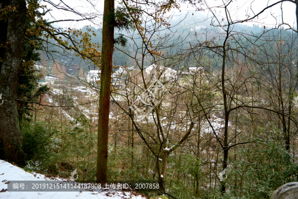 山村雪景