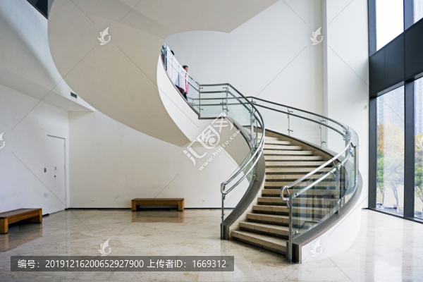 旋轉(zhuǎn)樓梯