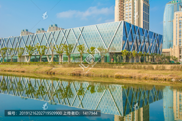 現(xiàn)代時(shí)尚建筑
